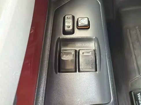 Used 2011 Toyota FJ Cruiser 4WD image 22