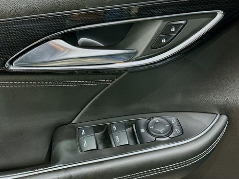 Used 2022 Buick Envision Preferred FWD image 18