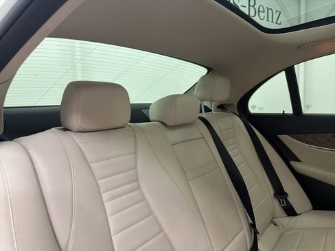 Used 2018 Mercedes-Benz E 300 image 26