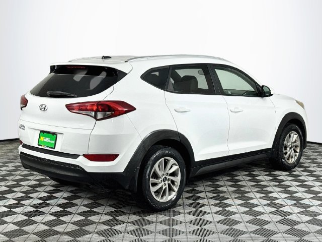Used 2016 Hyundai Tucson SE w/ Option Group 12 FWD image 8
