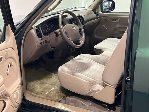 Used 2004 Toyota Tundra image 8