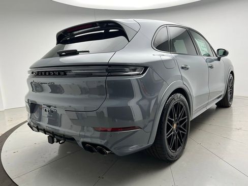 New 2026 Porsche Cayenne GTS image 22
