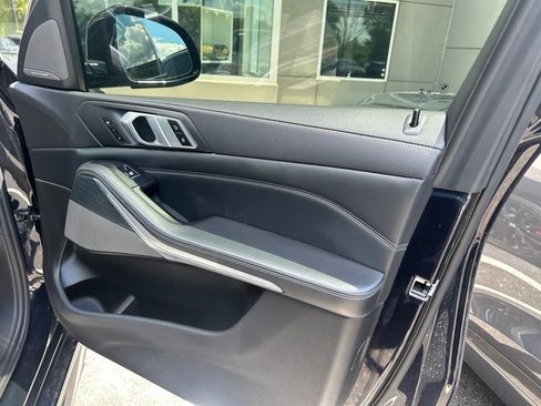 Used 2021 BMW X5 M50i w/ Executive Package AWD/4WD image 7