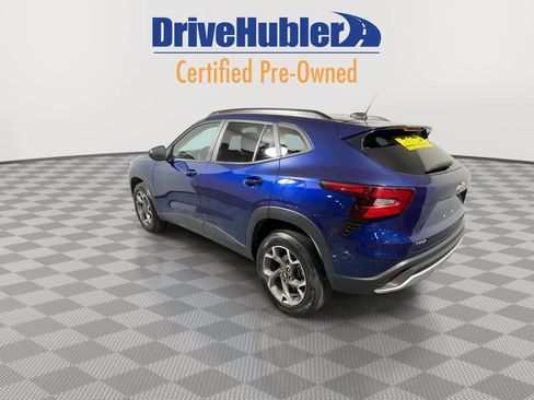 Used 2024 Chevrolet Trax LT image 6