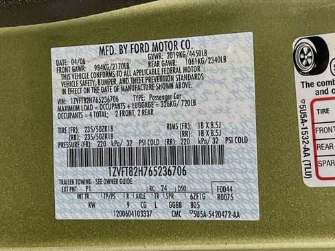 Used 2006 Ford Mustang GT Premium RWD image 24