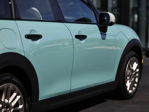 Used 2026 MINI Cooper S FWD image 8