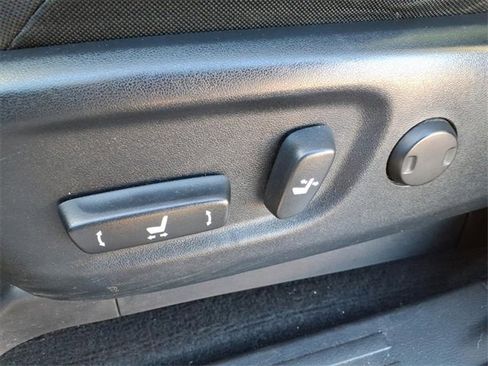 Used 2015 Toyota 4Runner SR5 image 11