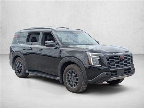 Used 2025 Nissan Armada PRO-4X AWD/4WD image 3