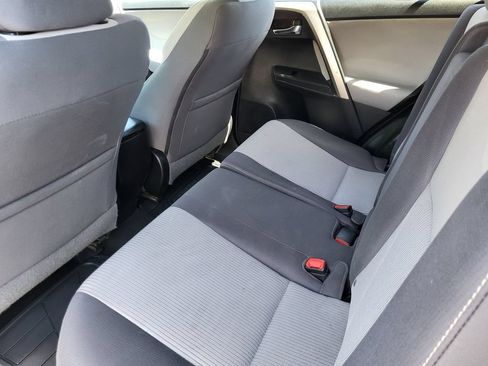 Used 2015 Toyota RAV4 XLE AWD/4WD image 34