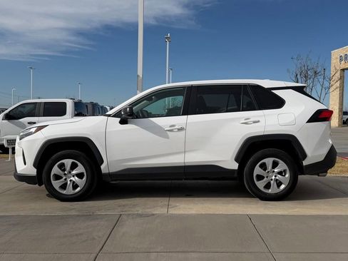 Used 2024 Toyota RAV4 LE image 7