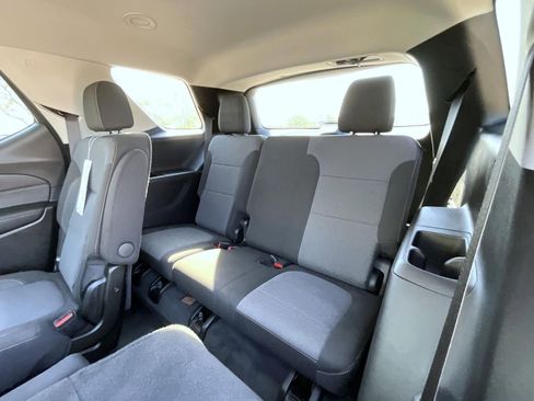 Used 2021 Chevrolet Traverse LT w/ LPO, Floor Liner Package image 23