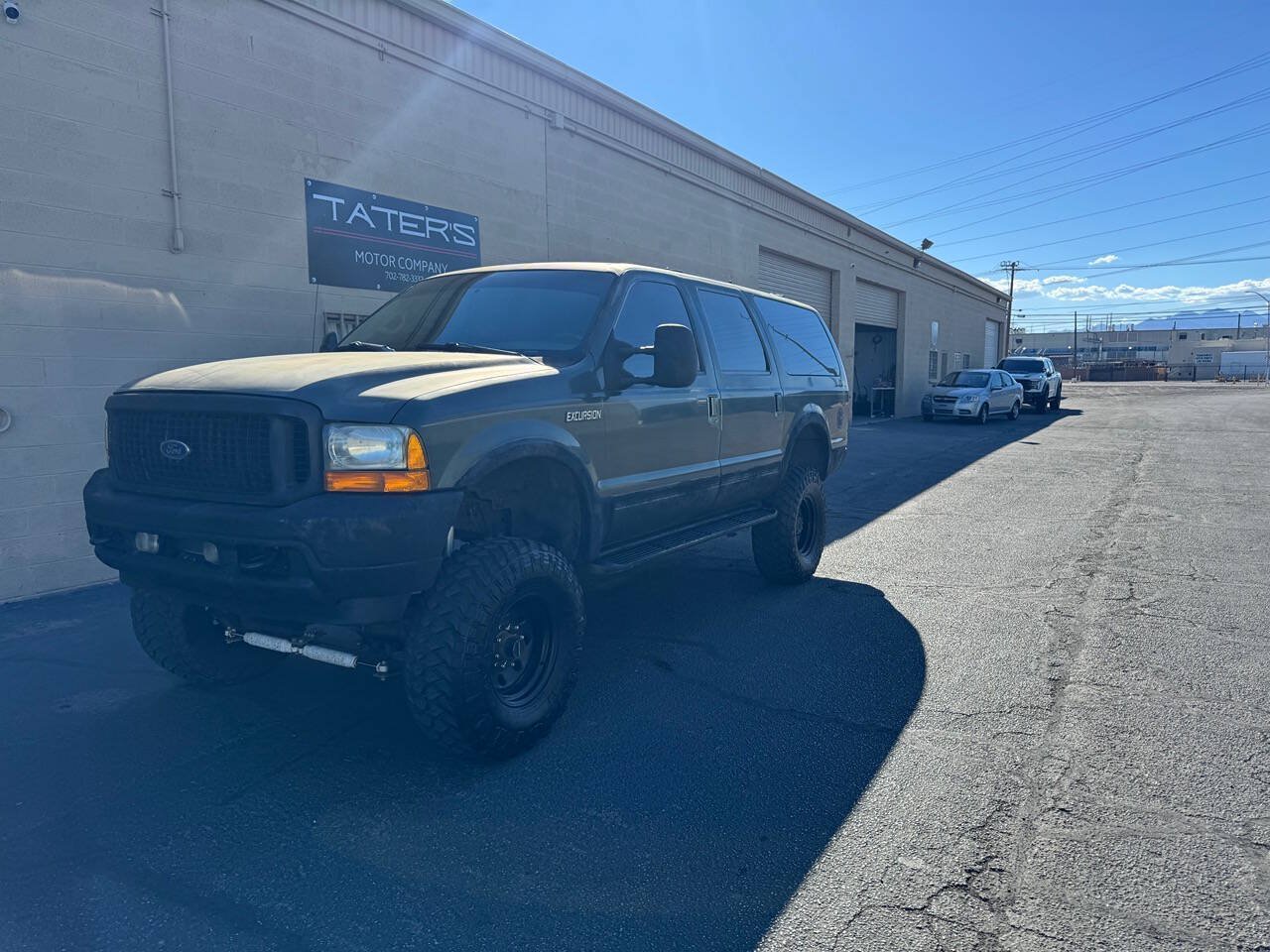 Used 2001 Ford Excursion Limited AWD/4WD image 3