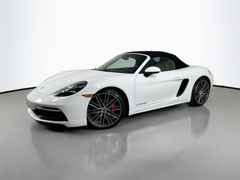 Certified 2025 Porsche 718 Boxster GTS image 1