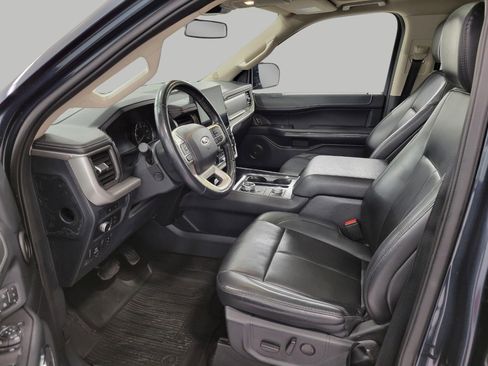 Used 2022 Ford Expedition Max XLT AWD/4WD image 9