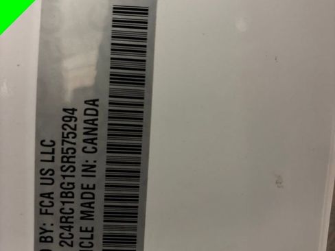 Used 2025 Chrysler Pacifica Select FWD image 14