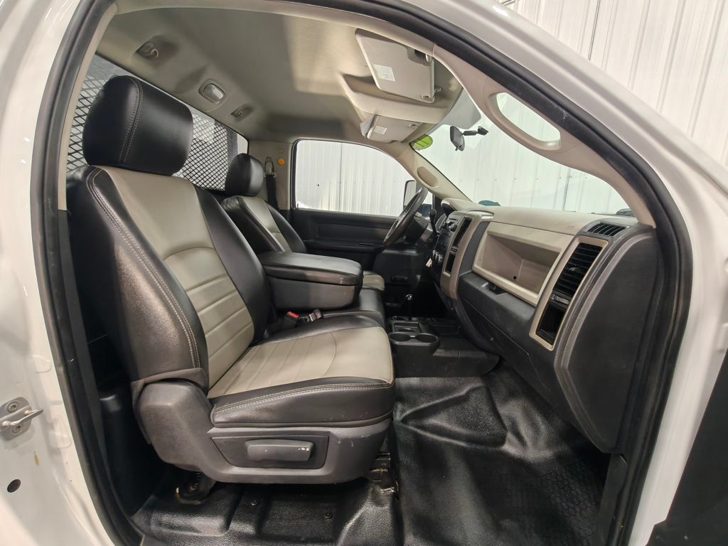 Used 2011 RAM 5500 4x4 Regular Cab w/ ST Decor Group image 30