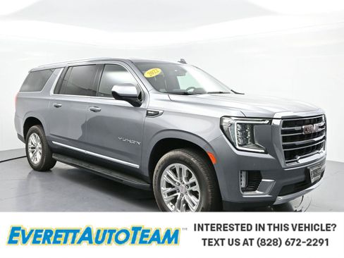 Used 2022 GMC Yukon XL SLT AWD/4WD image 1