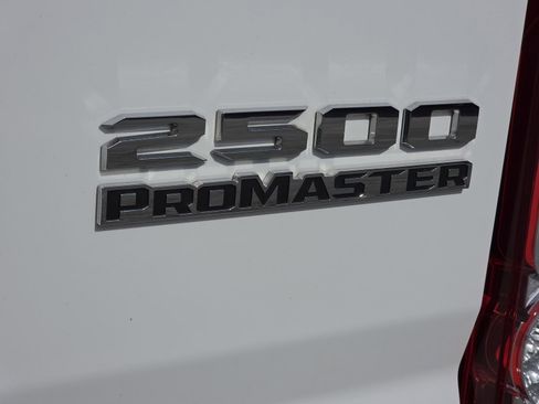 Used 2023 RAM ProMaster 2500 FWD image 9