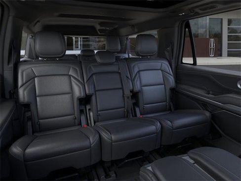 New 2025 Lincoln Navigator L Reserve w/ Jet Appearance Package image 11
