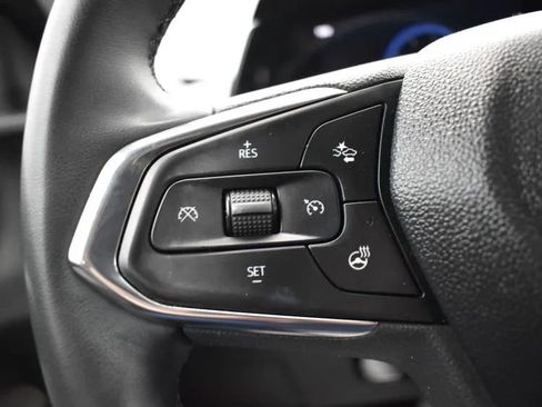 Used 2024 Chevrolet Trax LT w/ Driver Confidence Package image 24