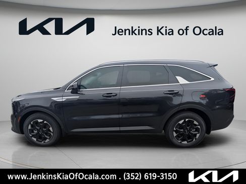 New 2026 Kia Sorento S FWD image 7