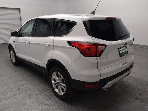 Used 2019 Ford Escape SE FWD image 5