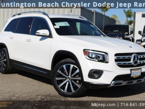 Used 2022 Mercedes-Benz GLB 250 image 1