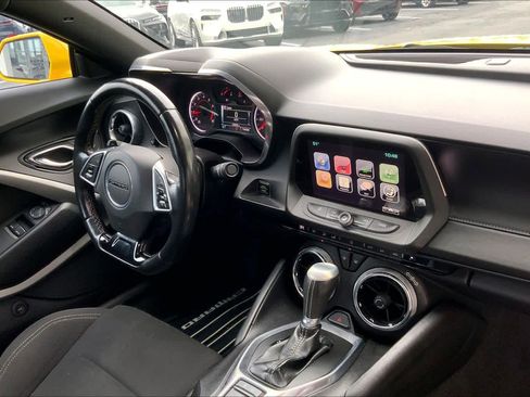 Used 2016 Chevrolet Camaro LT w/ Technology Package image 30