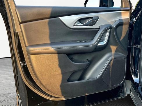 Used 2023 Chevrolet Blazer LT image 23