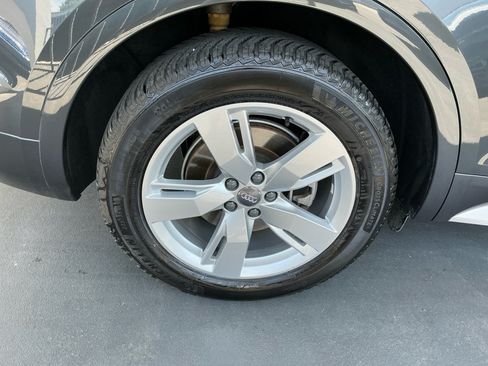 Used 2018 Audi Q5 2.0T Premium AWD/4WD image 29