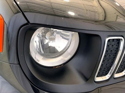 Used 2019 Jeep Renegade Latitude image 12