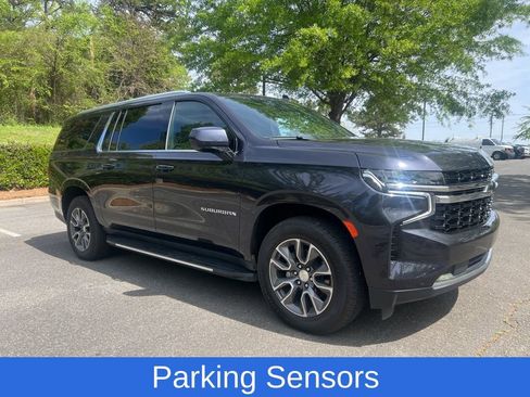 Used 2023 Chevrolet Suburban LS w/ Driver Alert Package image 4