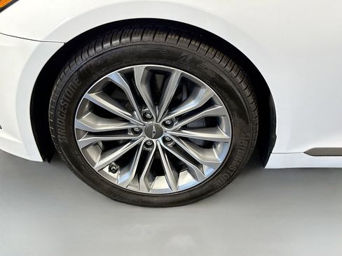 Used 2016 Hyundai Genesis 3.8 RWD image 38