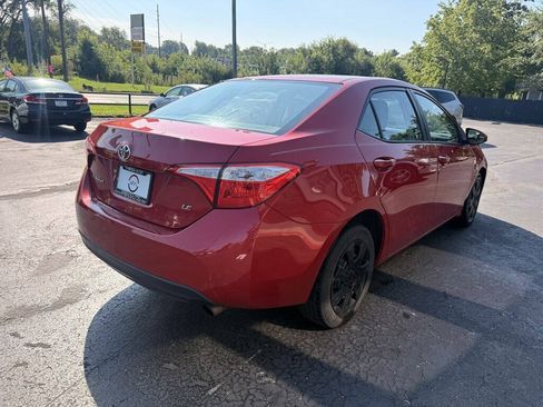 Used 2015 Toyota Corolla LE FWD image 3