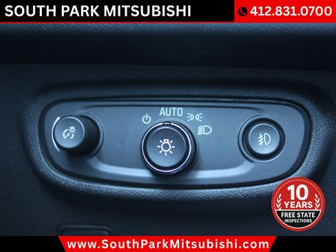 Used 2021 GMC Terrain SLT w/ Infotainment Package II AWD/4WD image 31