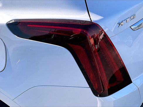 Certified 2023 Cadillac XT5 Premium Luxury w/ LPO, Floor Liner Package image 23