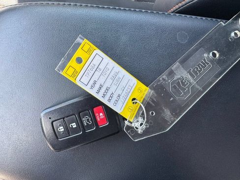 Used 2018 Toyota RAV4 SE w/ Power Extra Value Package AWD/4WD image 28