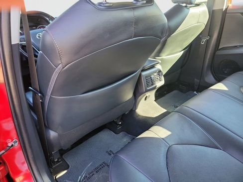 Used 2019 Toyota Camry XSE image 13