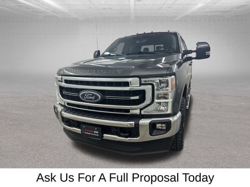 Used 2020 Ford F350 Lariat w/ Lariat Value Package AWD/4WD image 7