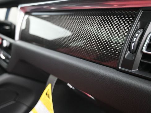 New 2026 Porsche Macan image 22