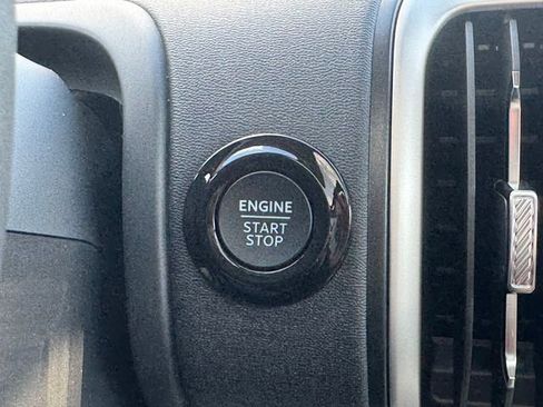 New 2026 Ford Expedition Active image 28