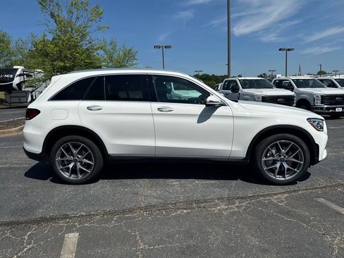 Used 2020 Mercedes-Benz GLC 300 image 4