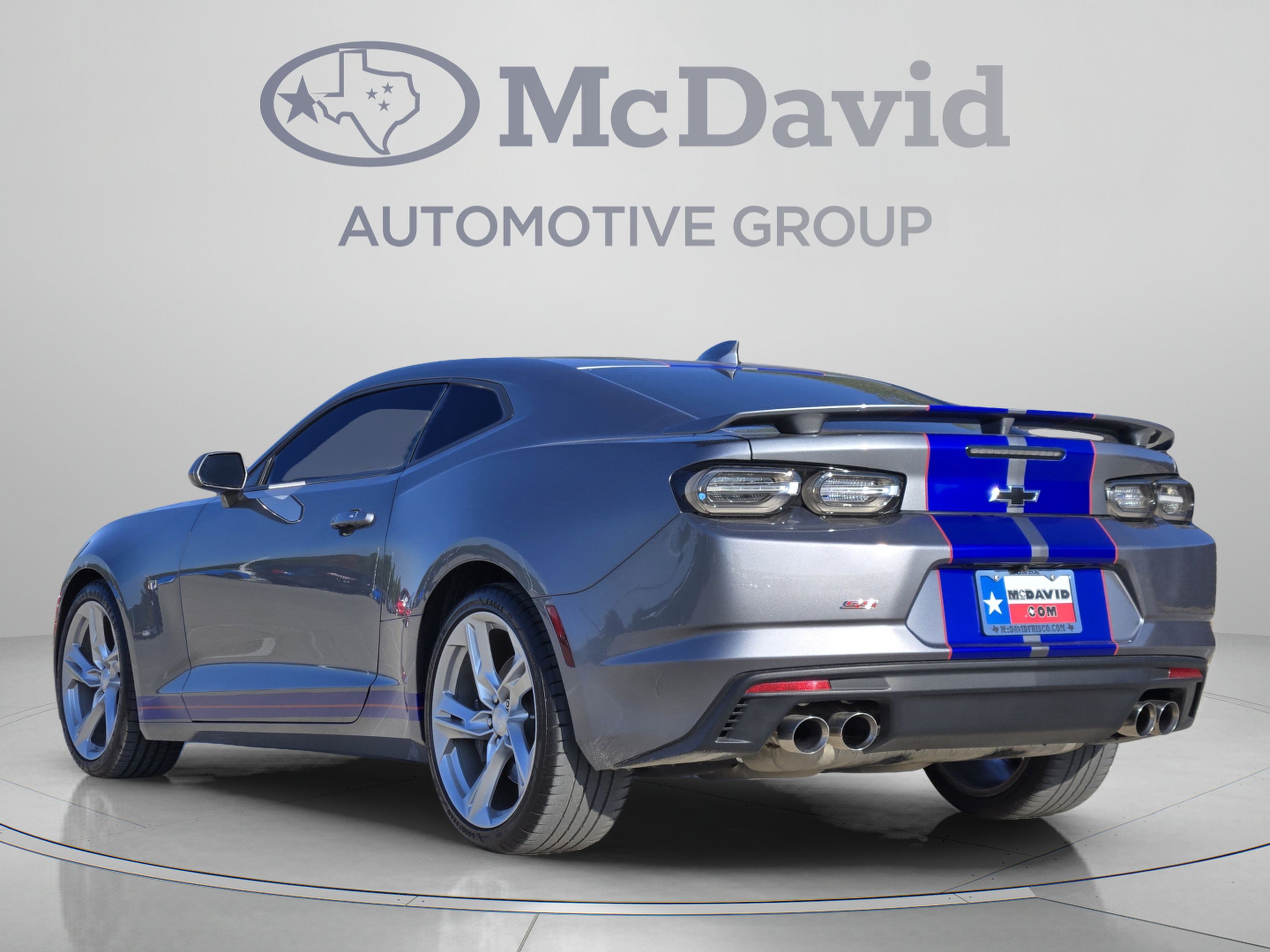 Used 2020 Chevrolet Camaro SS RWD image 2