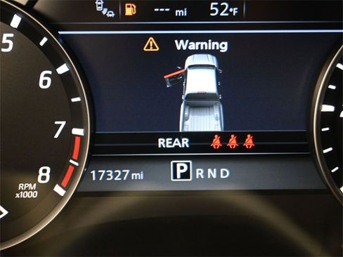 Used 2024 Nissan Frontier SV w/ SV Convenience Package image 14