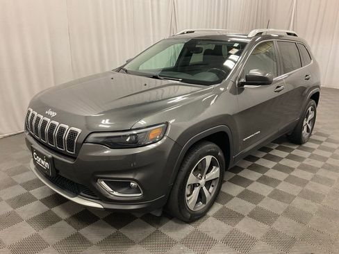 Used 2019 Jeep Cherokee Limited image 12