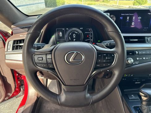 Used 2021 Lexus ES 300h w/ Premium Package image 24