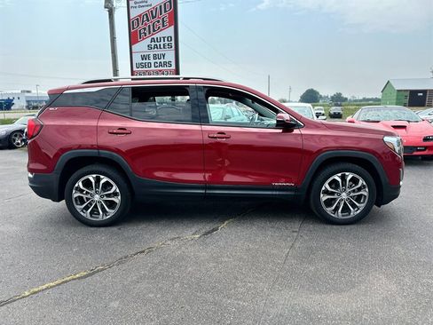Used 2019 GMC Terrain SLT image 9