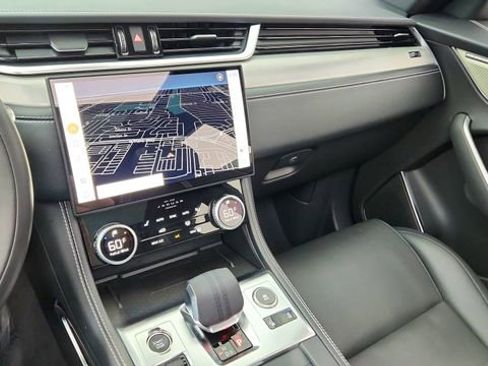 Used 2025 Jaguar F-PACE R-Dynamic S image 43