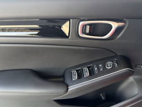 Certified 2025 Honda Civic Sport Touring image 12