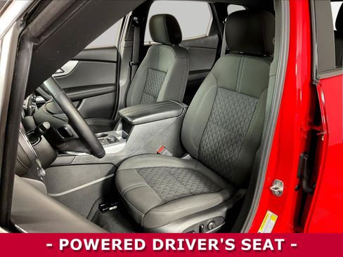 Used 2020 Chevrolet Blazer LT FWD image 21